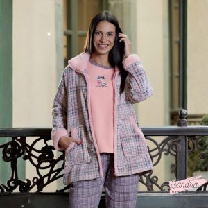Bata Cue 39515 de terciopelo rosa y gris de cuadros
