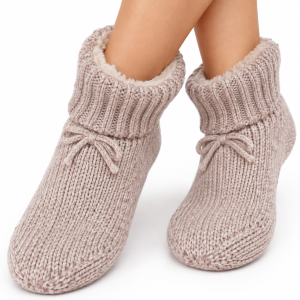 Patucos antideslizantes mujer Soxland beige con borreguito